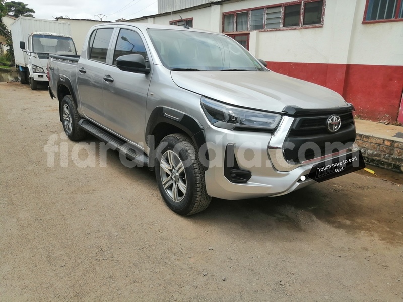 Big with watermark toyota hiluxe revo analamanga antananarivo 8146