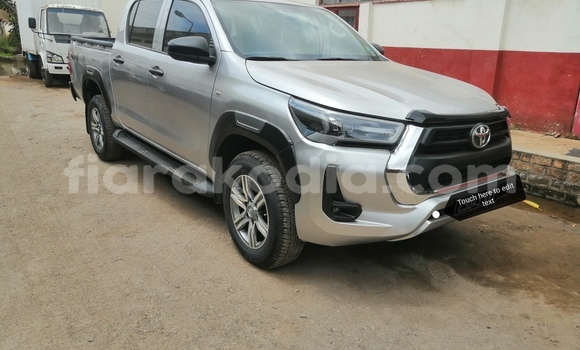 Acheter Occasion Voiture Toyota Hiluxe Revo Blanc à Antananarivo, Analamanga Acheter Occasion Voiture Toyota Hiluxe Revo Blanc à Antananarivo, Analamanga