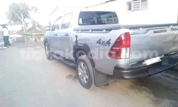 Acheter Occasion Voiture Toyota Hiluxe Revo Blanc à Antananarivo, Analamanga Acheter Occasion Voiture Toyota Hiluxe Revo Blanc à Antananarivo, Analamanga