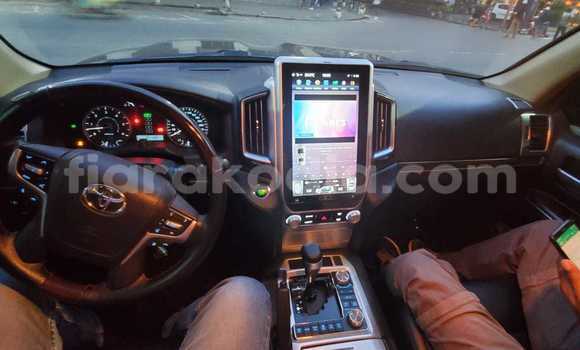 Acheter Occasion Voiture Toyota Land Cruiser Bleu à Antananarivo, Analamanga Acheter Occasion Voiture Toyota Land Cruiser Bleu à Antananarivo, Analamanga