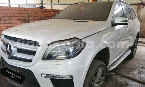 Acheter Occasion Voiture Mercedes‒Benz GL–Class Blanc à Antananarivo, Analamanga Acheter Occasion Voiture Mercedes‒Benz GL–Class Blanc à Antananarivo, Analamanga