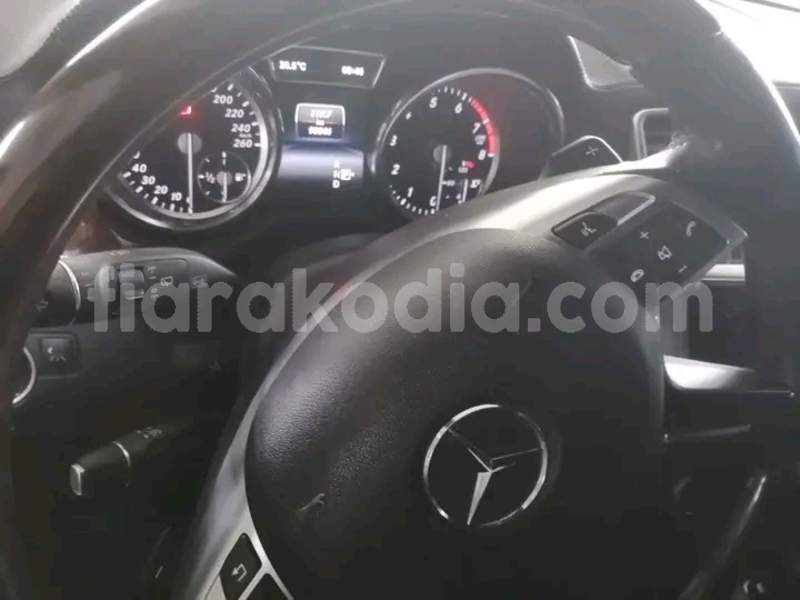 Big with watermark mercedes benz gl class analamanga antananarivo 8149