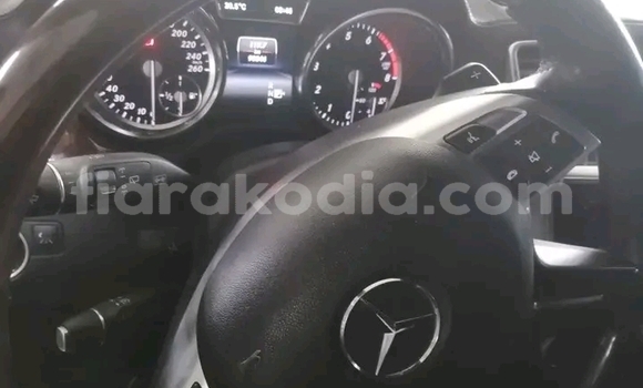 Acheter Occasion Voiture Mercedes‒Benz GL–Class Blanc à Antananarivo, Analamanga Acheter Occasion Voiture Mercedes‒Benz GL–Class Blanc à Antananarivo, Analamanga