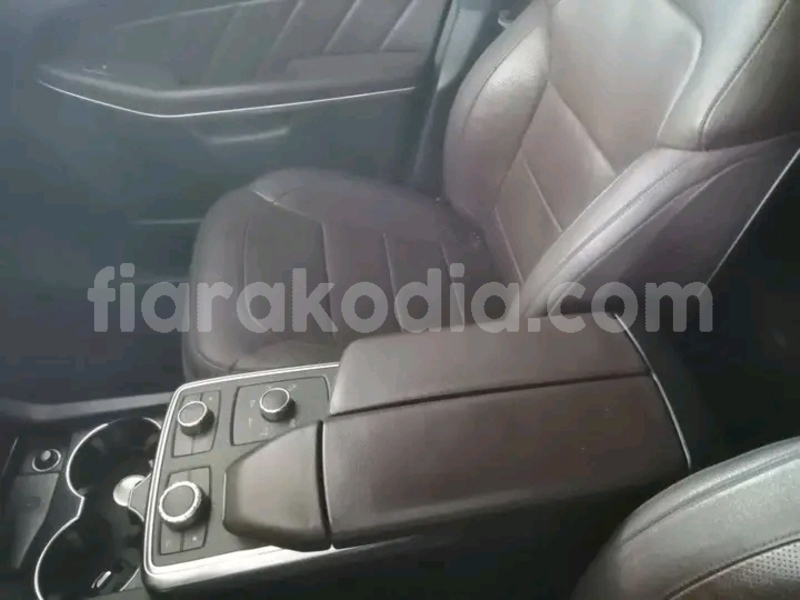 Big with watermark mercedes benz gl class analamanga antananarivo 8149