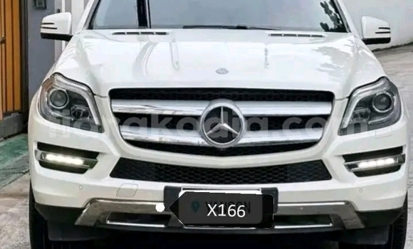 Acheter Occasion Voiture Mercedes‒Benz GL–Class Blanc à Antananarivo, Analamanga Acheter Occasion Voiture Mercedes‒Benz GL–Class Blanc à Antananarivo, Analamanga