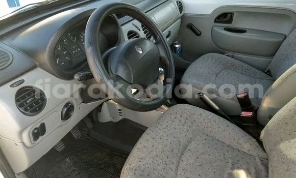 Acheter Occasion Voiture Renault Kangoo Blanc à Ambatomainty , Melaky Acheter Occasion Voiture Renault Kangoo Blanc à Ambatomainty , Melaky
