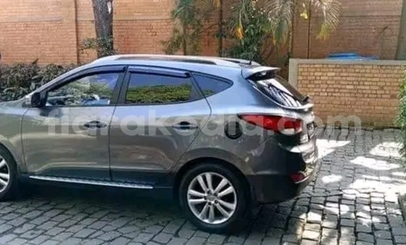Buy Used Hyundai Tucson Other Car in Anjozorobe in Analamanga Buy Used Hyundai Tucson Other Car in Anjozorobe in Analamanga