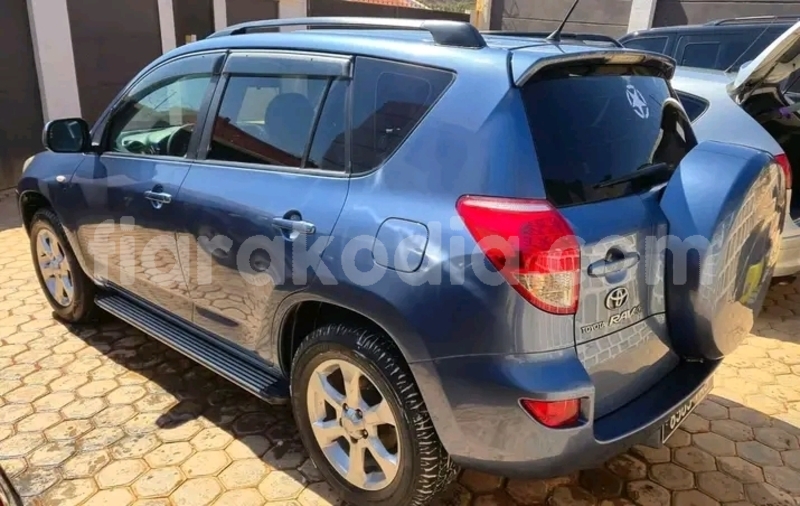 Big with watermark toyota rav4 analamanga antananarivo 8163