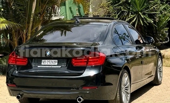 Acheter Occasion Voiture BMW 3er Noir à Antalaha, Sava Acheter Occasion Voiture BMW 3er Noir à Antalaha, Sava