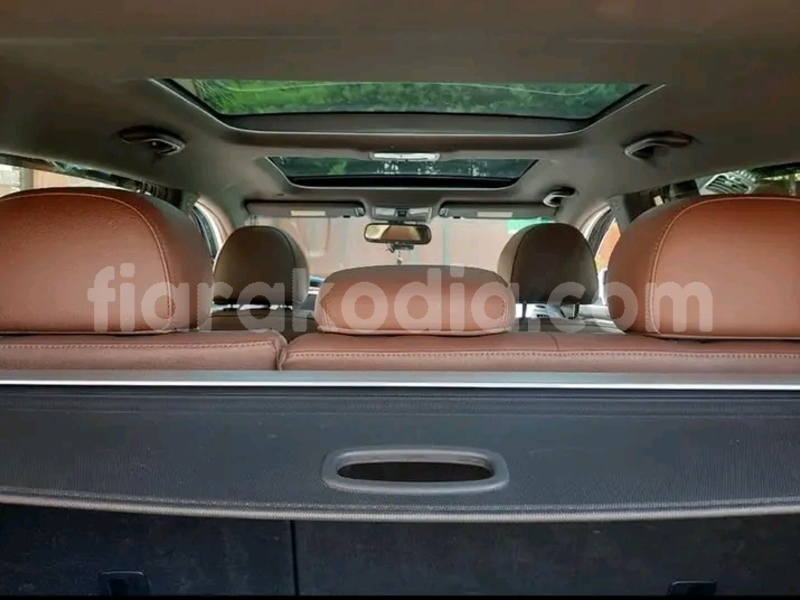 Big with watermark kia sportage boeny ambenja 8169