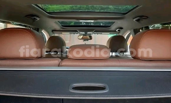 Acheter Occasion Voiture Kia Sportage Blanc à Ambenja, Boeny Acheter Occasion Voiture Kia Sportage Blanc à Ambenja, Boeny