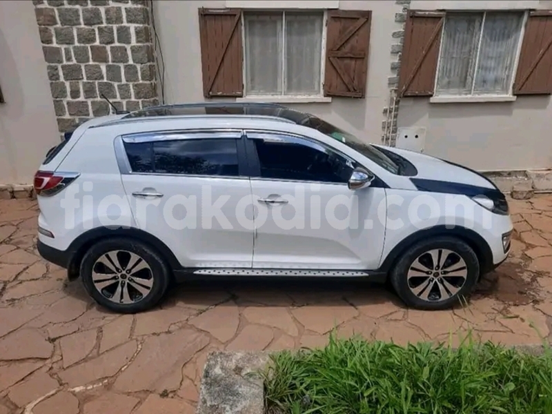 Big with watermark kia sportage boeny ambenja 8169