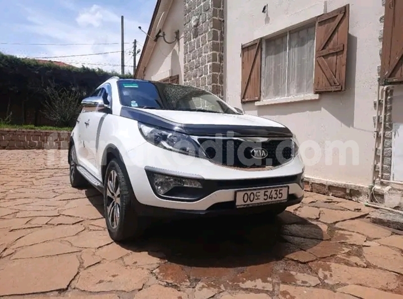 Big with watermark kia sportage boeny ambenja 8169