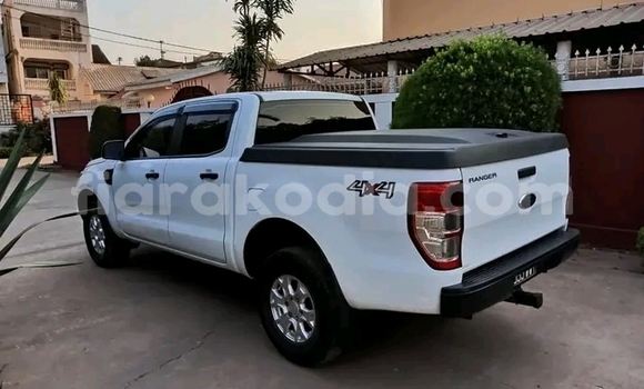 Acheter Occasion Voiture Ford F–150 Blanc à Andilamena, Alaotra-Mangoro Acheter Occasion Voiture Ford F–150 Blanc à Andilamena, Alaotra-Mangoro