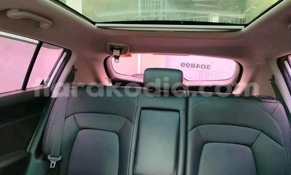 Acheter Occasion Voiture Kia Sportage Blanc à Ambositra, Amoron'i Mania Acheter Occasion Voiture Kia Sportage Blanc à Ambositra, Amoron'i Mania