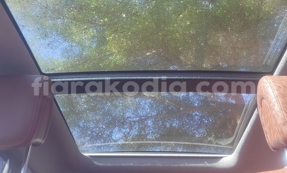 Buy Used Hyundai Santa Fe Silver Car in Antananarivo in Analamanga Buy Used Hyundai Santa Fe Silver Car in Antananarivo in Analamanga