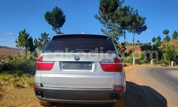 Buy Used BMW X5 Silver Car in Antananarivo in Analamanga Buy Used BMW X5 Silver Car in Antananarivo in Analamanga