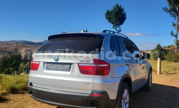 Buy Used BMW X5 Silver Car in Antananarivo in Analamanga Buy Used BMW X5 Silver Car in Antananarivo in Analamanga