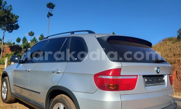 Buy Used BMW X5 Silver Car in Antananarivo in Analamanga Buy Used BMW X5 Silver Car in Antananarivo in Analamanga