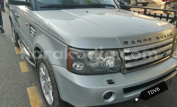 Acheter Occasion Voiture Land Rover Range Rover Gris à Antananarivo, Analamanga Acheter Occasion Voiture Land Rover Range Rover Gris à Antananarivo, Analamanga