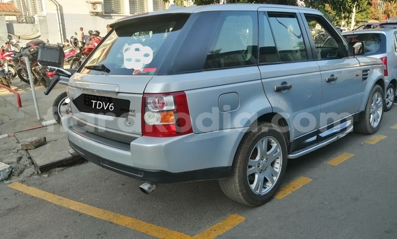 Acheter Occasion Voiture Land Rover Range Rover Gris à Antananarivo, Analamanga Acheter Occasion Voiture Land Rover Range Rover Gris à Antananarivo, Analamanga