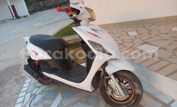 Acheter Occasion Moto Yamada Yexiang Blanc à Mahajanga, Boeny