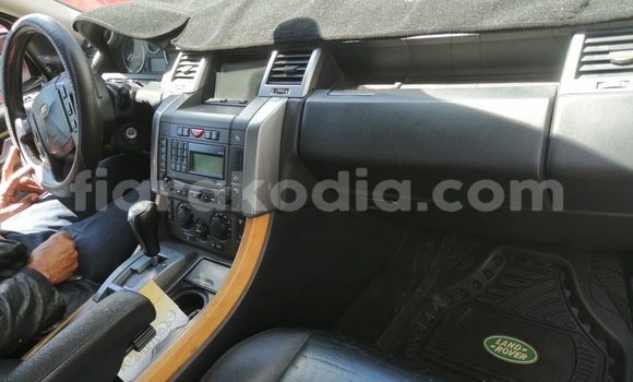 Acheter Occasion Voiture Land Rover Range Rover Sport Gris à Antananarivo, Analamanga Acheter Occasion Voiture Land Rover Range Rover Sport Gris à Antananarivo, Analamanga