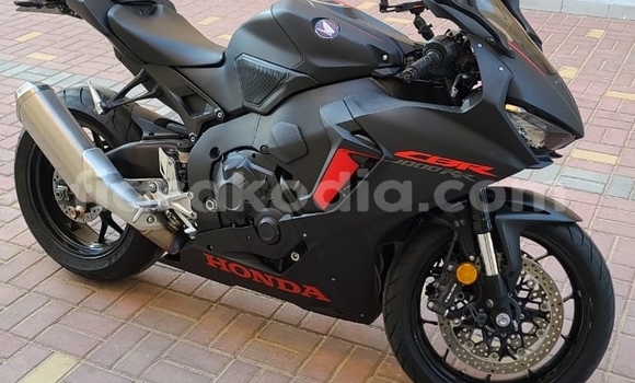 Buy Used Honda CBR 1000 RR Black Bike in Ambalavao in High Matsiatra Buy Used Honda CBR 1000 RR Black Bike in Ambalavao in High Matsiatra
