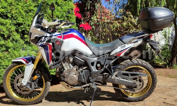 Acheter Occasion Moto Honda CRF Blanc à Antananarivo, Analamanga Acheter Occasion Moto Honda CRF Blanc à Antananarivo, Analamanga
