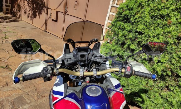 Acheter Occasion Moto Honda CRF Blanc à Antananarivo, Analamanga Acheter Occasion Moto Honda CRF Blanc à Antananarivo, Analamanga