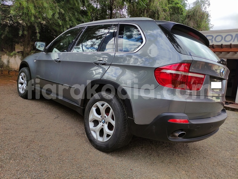 Big with watermark bmw x5 analamanga antananarivo 8238