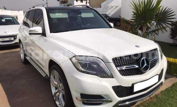 Acheter Occasion Voiture Mercedes‒Benz GLK–Class Blanc à Antananarivo, Analamanga Acheter Occasion Voiture Mercedes‒Benz GLK–Class Blanc à Antananarivo, Analamanga