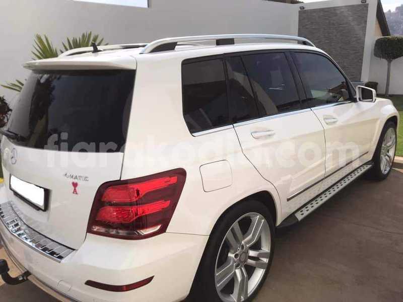 Big with watermark mercedes benz glk class analamanga antananarivo 8239