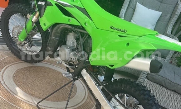 Acheter Occasion Moto Kawasaki KX 85 Vert à Ambalavao, Haute Matsiatra Acheter Occasion Moto Kawasaki KX 85 Vert à Ambalavao, Haute Matsiatra