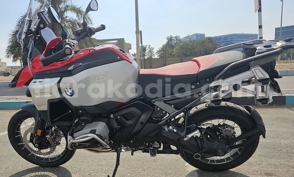 Hividy BMW R1200GS Adventure Red Bike in Ambalavao in High Matsiatra Hividy BMW R1200GS Adventure Red Bike in Ambalavao in High Matsiatra