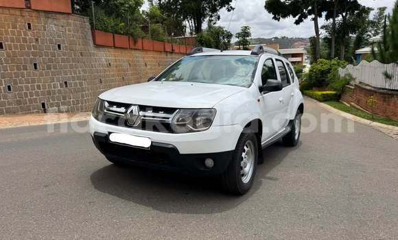 Buy Used Dacia Duster White Car in Ambatomainty in Melaky Buy Used Dacia Duster White Car in Ambatomainty in Melaky