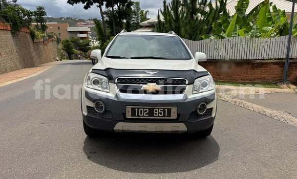 Acheter Occasion Voiture Chevrolet Captiva Blanc à Antsiranana, Diana Acheter Occasion Voiture Chevrolet Captiva Blanc à Antsiranana, Diana