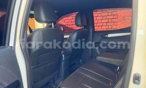 Acheter Occasion Voiture Isuzu D–MAX Blanc à Antananarivo, Analamanga Acheter Occasion Voiture Isuzu D–MAX Blanc à Antananarivo, Analamanga