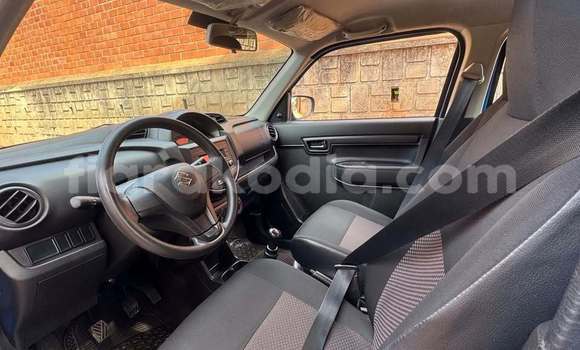 Acheter Occasion Voiture Suzuki Samurai Bleu à Antananarivo, Analamanga Acheter Occasion Voiture Suzuki Samurai Bleu à Antananarivo, Analamanga