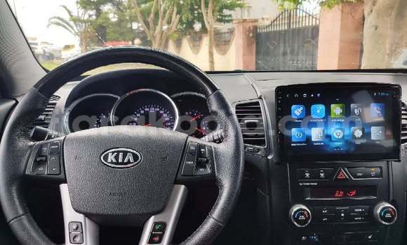 Buy Used Kia Sorento White Car in Antananarivo in Analamanga Buy Used Kia Sorento White Car in Antananarivo in Analamanga