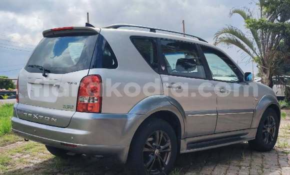 Hividy Renault 18 Silver Car in Antananarivo in Analamanga Hividy Renault 18 Silver Car in Antananarivo in Analamanga