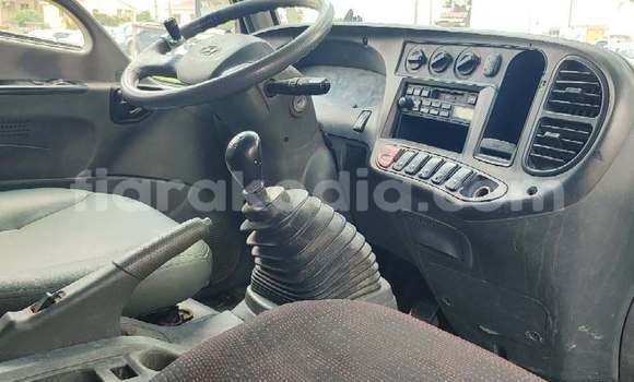 Hividy Hyundai Marcia Blue Car in Antananarivo in Analamanga Hividy Hyundai Marcia Blue Car in Antananarivo in Analamanga