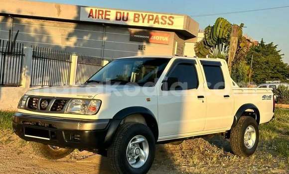 Acheter Occasion Voiture Nissan NP 300 Gris à Antananarivo, Analamanga Acheter Occasion Voiture Nissan NP 300 Gris à Antananarivo, Analamanga