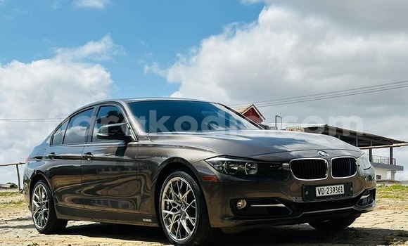 Hividy BMW 3200 Hafa Car in Antananarivo in Analamanga Hividy BMW 3200 Hafa Car in Antananarivo in Analamanga