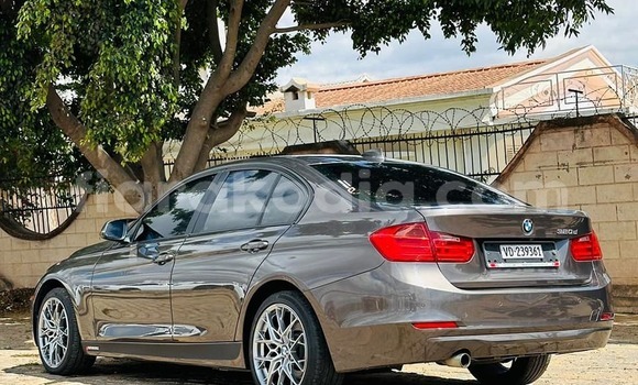 Hividy BMW 3200 Hafa Car in Antananarivo in Analamanga Hividy BMW 3200 Hafa Car in Antananarivo in Analamanga