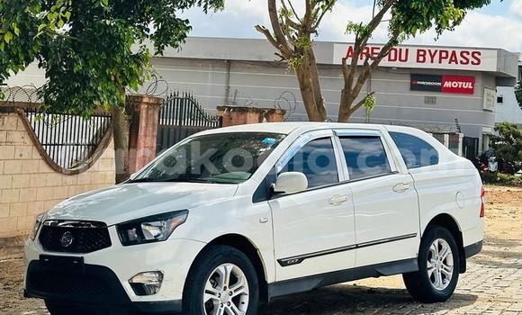 Hividy Koenigsegg One:1 fotsy Car in Antananarivo in Analamanga Hividy Koenigsegg One:1 fotsy Car in Antananarivo in Analamanga