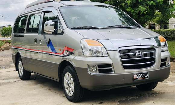 Buy Used Hyundai Starex Other Car in Antananarivo in Analamanga Buy Used Hyundai Starex Other Car in Antananarivo in Analamanga