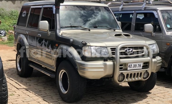 Acheter Occasion Voiture Toyota Highlander Autre à Antananarivo, Analamanga Acheter Occasion Voiture Toyota Highlander Autre à Antananarivo, Analamanga