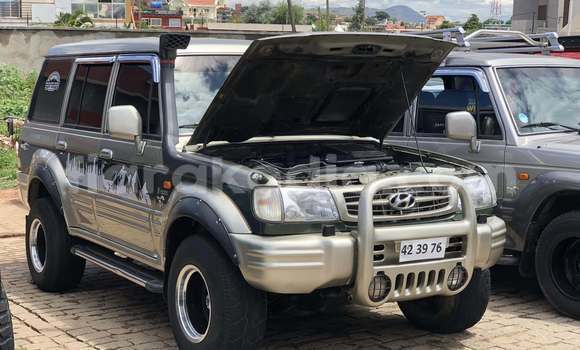 Buy Used Toyota Highlander Other Car in Antananarivo in Analamanga Buy Used Toyota Highlander Other Car in Antananarivo in Analamanga