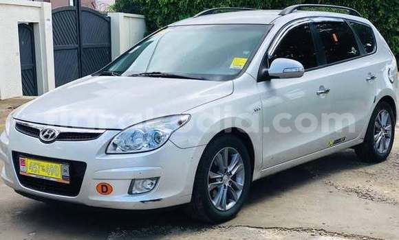 Hividy Hyundai i30 Hafa Car in Antananarivo in Analamanga Hividy Hyundai i30 Hafa Car in Antananarivo in Analamanga